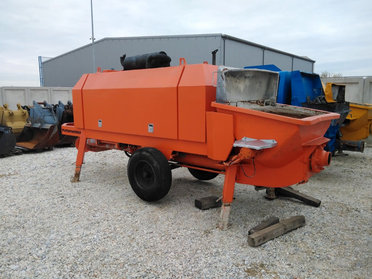 PUTZMEISTER BSA 1407 D - משאבת בטון נייחת: תמונה 4 PUTZMEISTER BSA 1407 D - משאבת בטון נייחת: תמונה 4