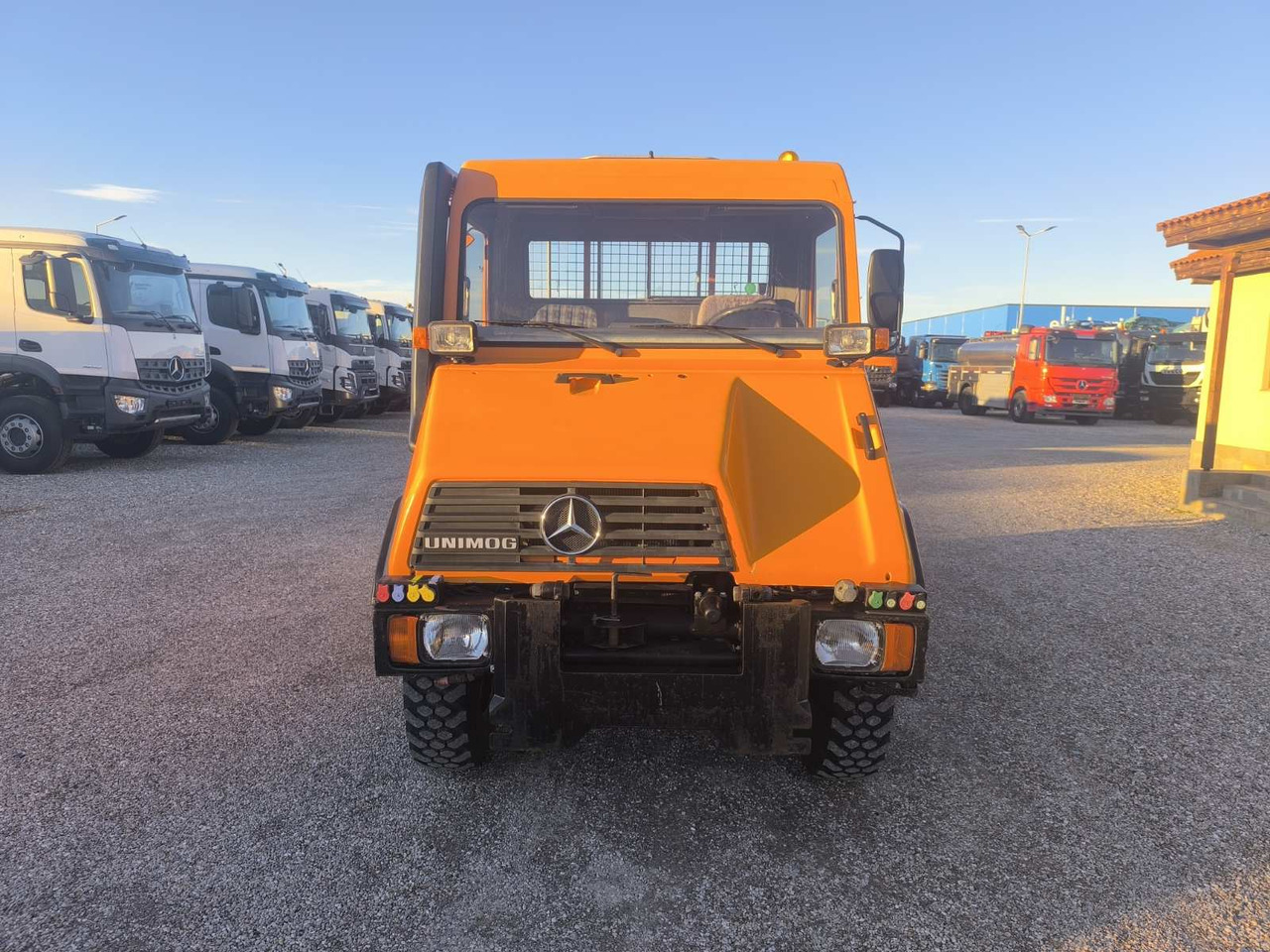 UNIMOG U90 - מזהיר: תמונה 2 UNIMOG U90 - מזהיר: תמונה 2