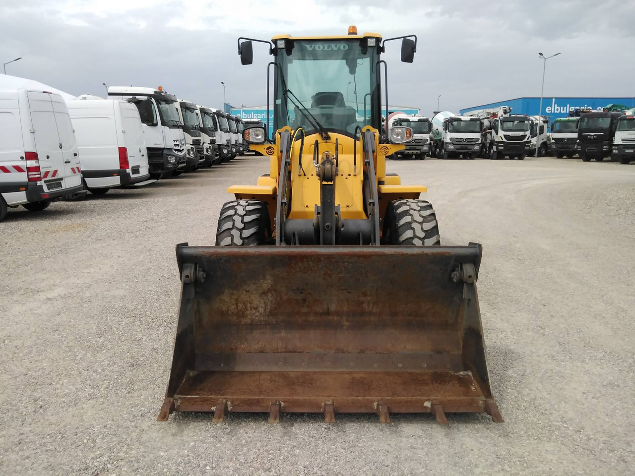 VOLVO L30G - מעמיס גלגלים: תמונה 2 VOLVO L30G - מעמיס גלגלים: תמונה 2