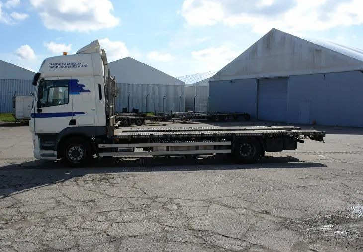 DAF CF 410 EURO 6 Laweta - Platforma super stan - משאית צד נופל/ שטוחה: תמונה 4 DAF CF 410 EURO 6 Laweta - Platforma super stan - משאית צד נופל/ שטוחה: תמונה 4