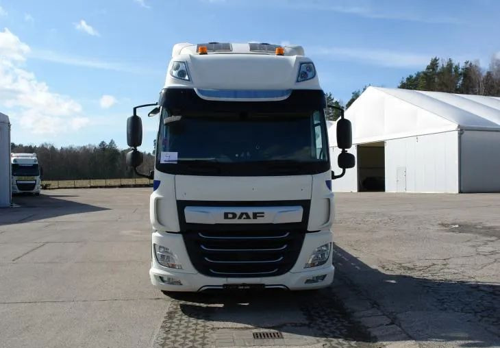 DAF CF 410 EURO 6 Laweta - Platforma super stan - משאית צד נופל/ שטוחה: תמונה 2 DAF CF 410 EURO 6 Laweta - Platforma super stan - משאית צד נופל/ שטוחה: תמונה 2