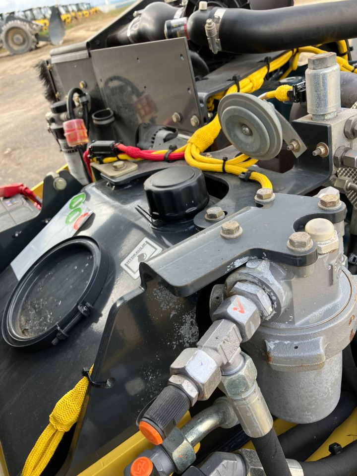 רולר BOMAG DE BW 135 AD-5 Stage IIIa/Tier 4i: תמונה 11 רולר BOMAG DE BW 135 AD-5 Stage IIIa/Tier 4i: תמונה 11