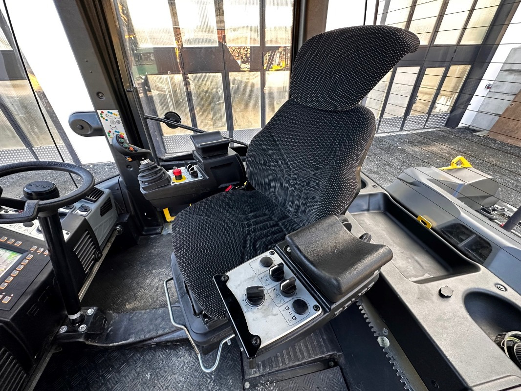BOMAG DE BW 151 AD-5 AM Stage V/Tier 4f - רולר כביש: תמונה 4 BOMAG DE BW 151 AD-5 AM Stage V/Tier 4f - רולר כביש: תמונה 4