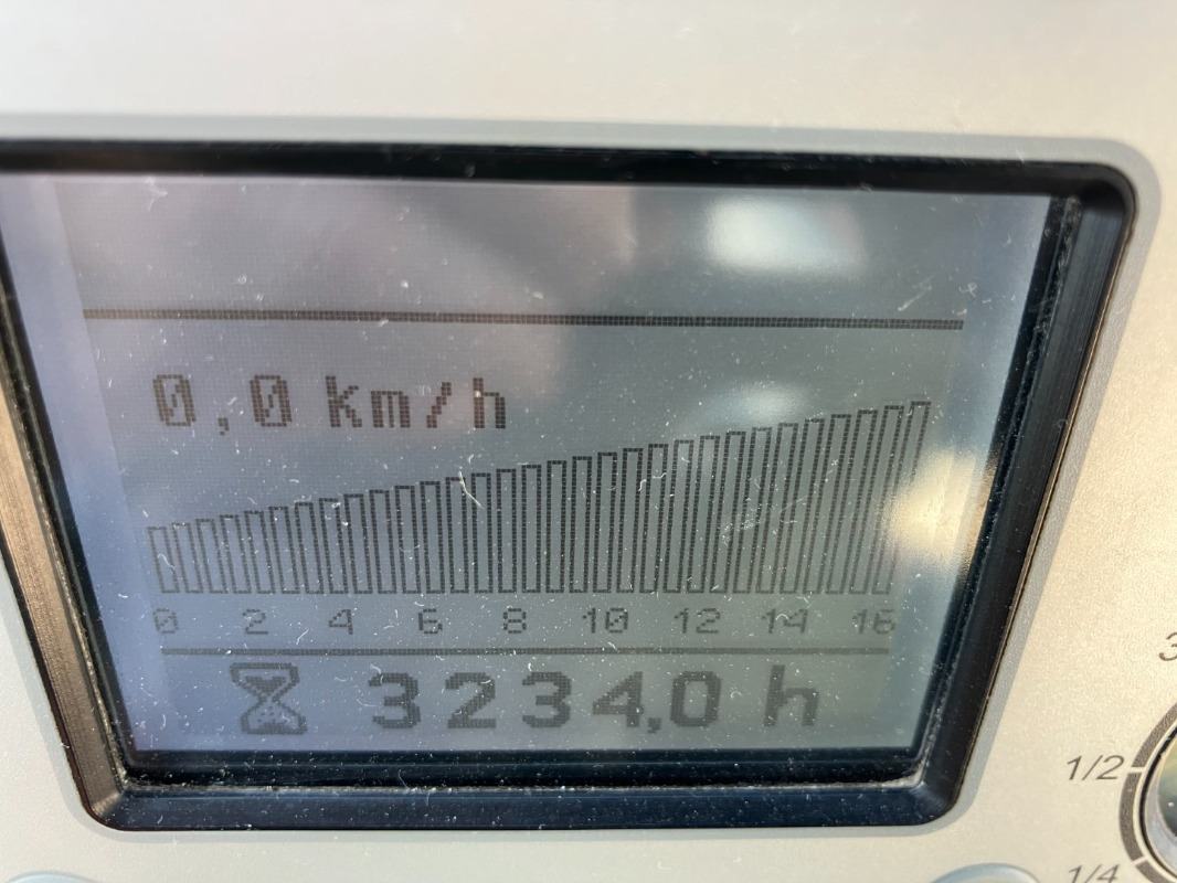 BOMAG DE BW 161 AD-5 Stage IIIb/Tier 4i - רולר כביש: תמונה 5 BOMAG DE BW 161 AD-5 Stage IIIb/Tier 4i - רולר כביש: תמונה 5