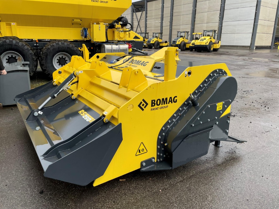 BOMAG DE RS 250 - מייצב קרקע: תמונה 1 BOMAG DE RS 250 - מייצב קרקע: תמונה 1