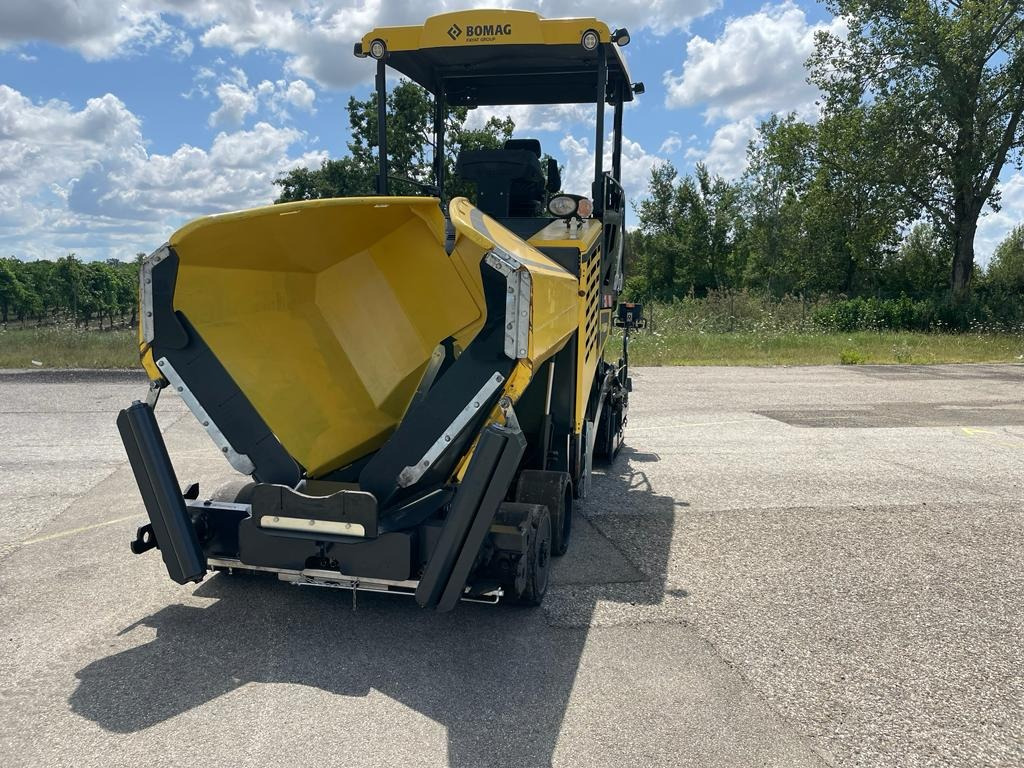 BOMAG IT BF 300 P-2 S340-2 TV Stage IIIb/Tier 4f - מרצף אספלט: תמונה 1 BOMAG IT BF 300 P-2 S340-2 TV Stage IIIb/Tier 4f - מרצף אספלט: תמונה 1