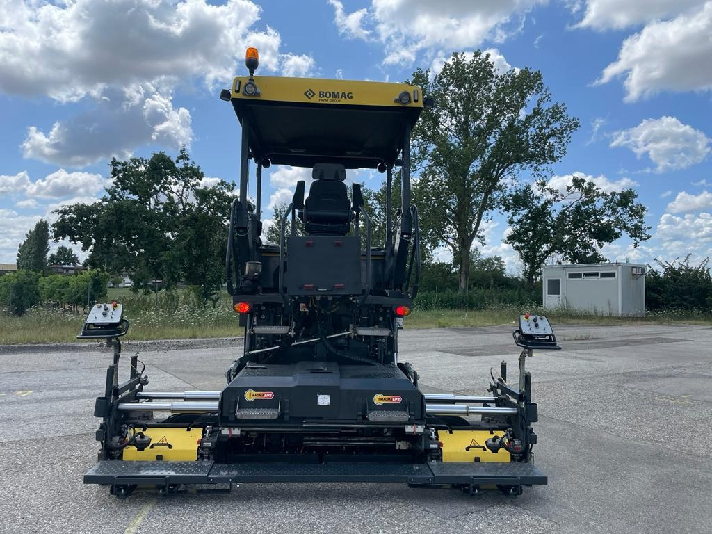 BOMAG IT BF 300 P-2 S340-2 TV Stage IIIb/Tier 4f - מרצף אספלט: תמונה 5 BOMAG IT BF 300 P-2 S340-2 TV Stage IIIb/Tier 4f - מרצף אספלט: תמונה 5