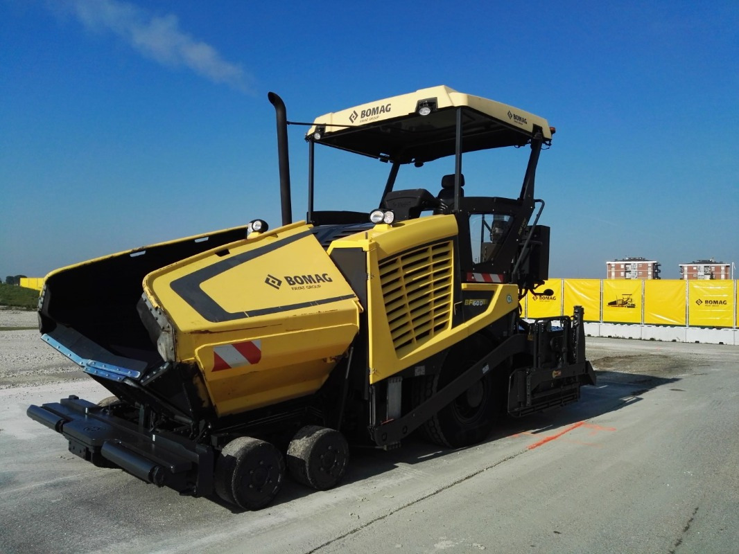 BOMAG IT BF 600 P-2 S500 Stage IV/Tier 4f - מרצף אספלט: תמונה 1 BOMAG IT BF 600 P-2 S500 Stage IV/Tier 4f - מרצף אספלט: תמונה 1