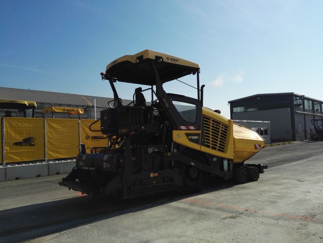BOMAG IT BF 600 P-2 S500 Stage IV/Tier 4f - מרצף אספלט: תמונה 4 BOMAG IT BF 600 P-2 S500 Stage IV/Tier 4f - מרצף אספלט: תמונה 4