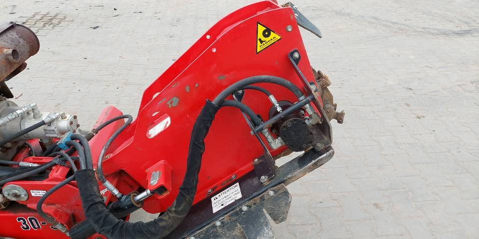 מטחנת גדמים Frezarka do pni Barreto 30SG jak Vermeer SC30TX: תמונה 10