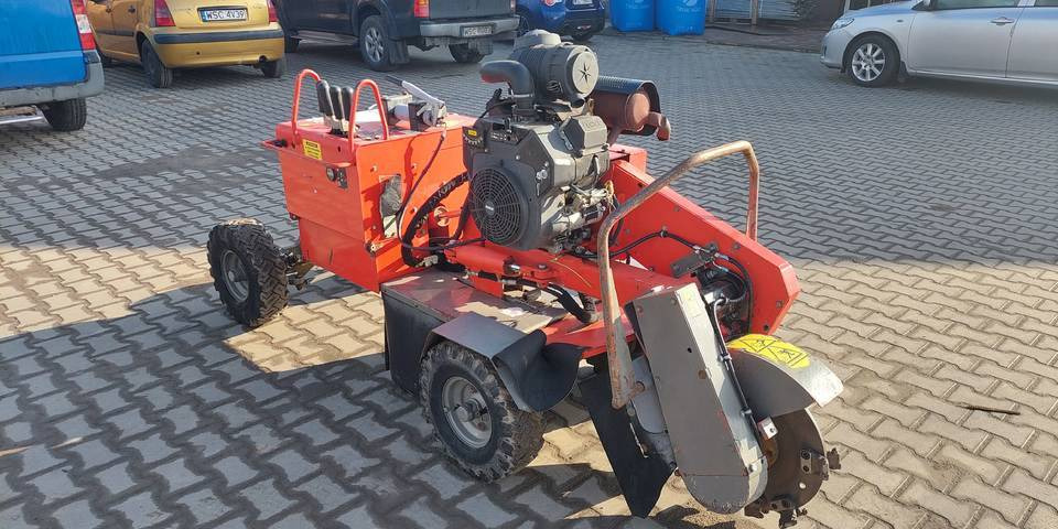 Frezarka do pni Vermeer SC252 - מטחנת גדמים: תמונה 4 Frezarka do pni Vermeer SC252 - מטחנת גדמים: תמונה 4