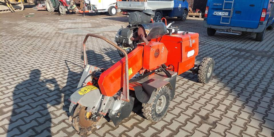Frezarka do pni Vermeer SC252 - מטחנת גדמים: תמונה 2 Frezarka do pni Vermeer SC252 - מטחנת גדמים: תמונה 2