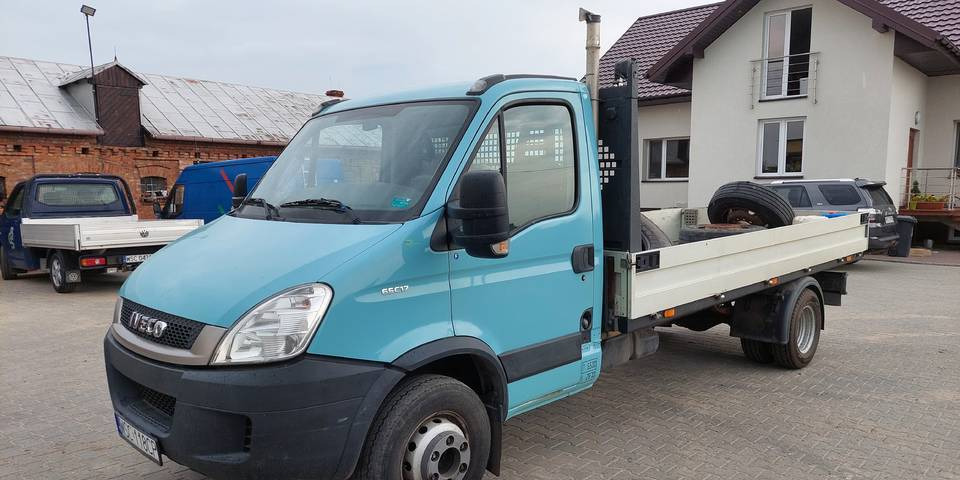 Iveco Daily 65C17 silnik 3.0 skrzynia automat - כלי רכב מסחרי במיטה שטוחה: תמונה 1 Iveco Daily 65C17 silnik 3.0 skrzynia automat - כלי רכב מסחרי במיטה שטוחה: תמונה 1