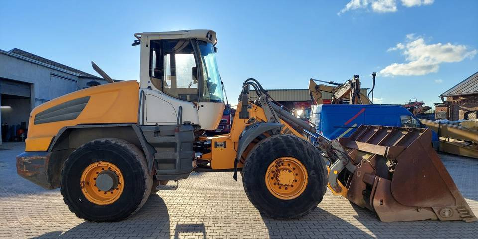 Ładowarka Liebherr L538 16 ton łyżka wysokiego wysypu - מעמיס גלגלים: תמונה 5 Ładowarka Liebherr L538 16 ton łyżka wysokiego wysypu - מעמיס גלגלים: תמונה 5