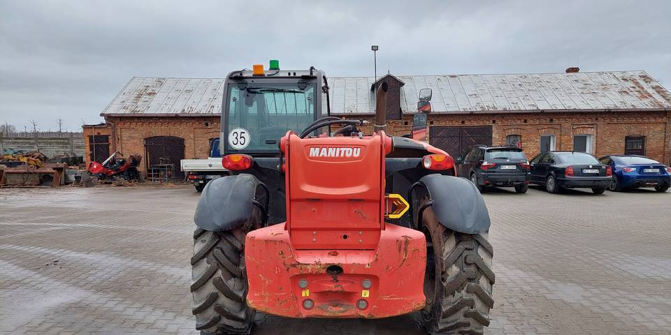 Ładowarka teleskopowa Manitou MT1335 13m 3,5t 2014 - מפעיל טלסקופי: תמונה 3 Ładowarka teleskopowa Manitou MT1335 13m 3,5t 2014 - מפעיל טלסקופי: תמונה 3