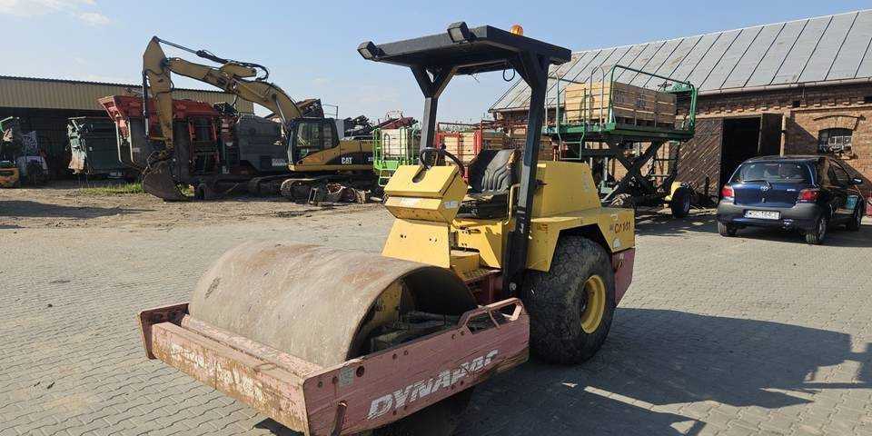 הַחכָּרָה  Walec drogowy Dynapac CA141C guma-stal 4800 kg Walec drogowy Dynapac CA141C guma-stal 4800 kg: תמונה 6
