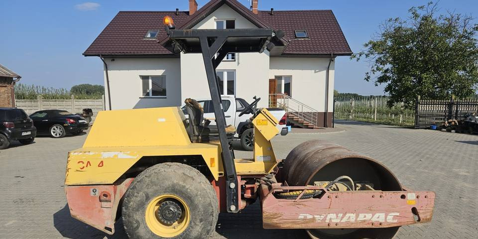 Walec drogowy Dynapac CA141C guma-stal 4800 kg - מדחס: תמונה 1 Walec drogowy Dynapac CA141C guma-stal 4800 kg - מדחס: תמונה 1