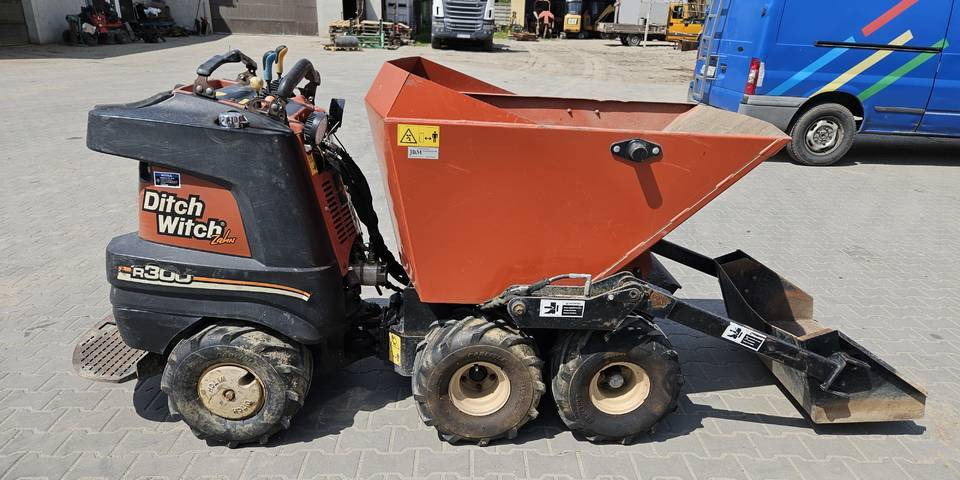 Wozidło samozaładowcze Ditch Witch R300 koparka łańcuchowa - מיני מסיר פסולת: תמונה 5 Wozidło samozaładowcze Ditch Witch R300 koparka łańcuchowa - מיני מסיר פסולת: תמונה 5