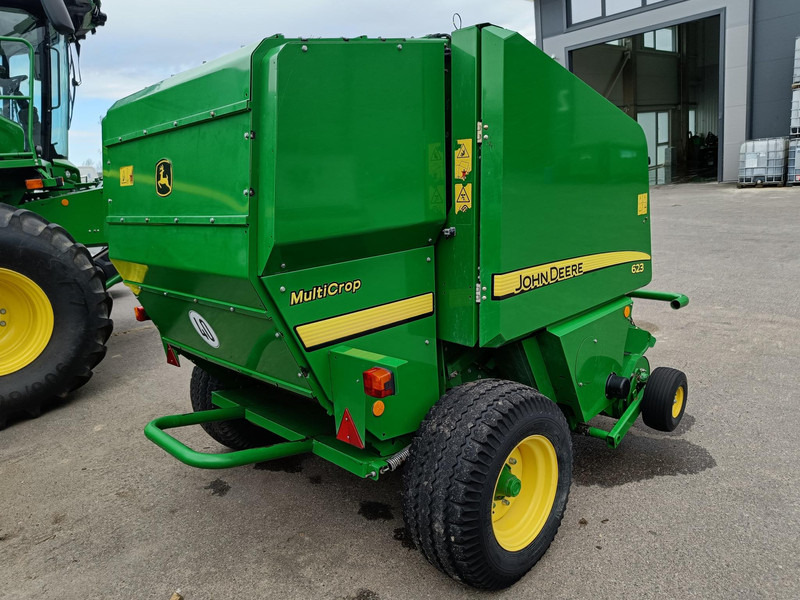 John Deere 623N - מכונת צרור עגולה: תמונה 4 John Deere 623N - מכונת צרור עגולה: תמונה 4