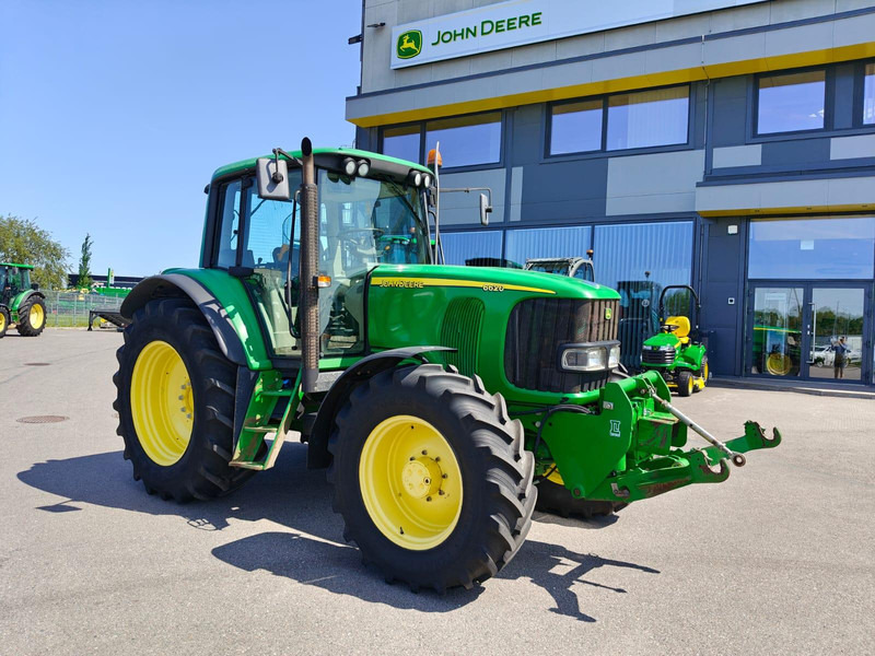 John Deere 6620 - טרקטור חקלאי: תמונה 1 John Deere 6620 - טרקטור חקלאי: תמונה 1