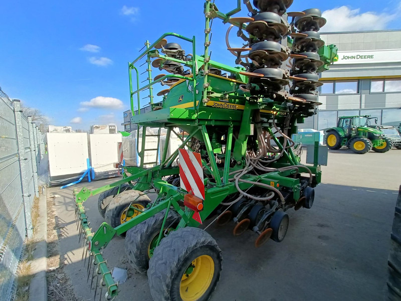 John Deere 750 A - מכונת זריעה מדויקת: תמונה 4 John Deere 750 A - מכונת זריעה מדויקת: תמונה 4