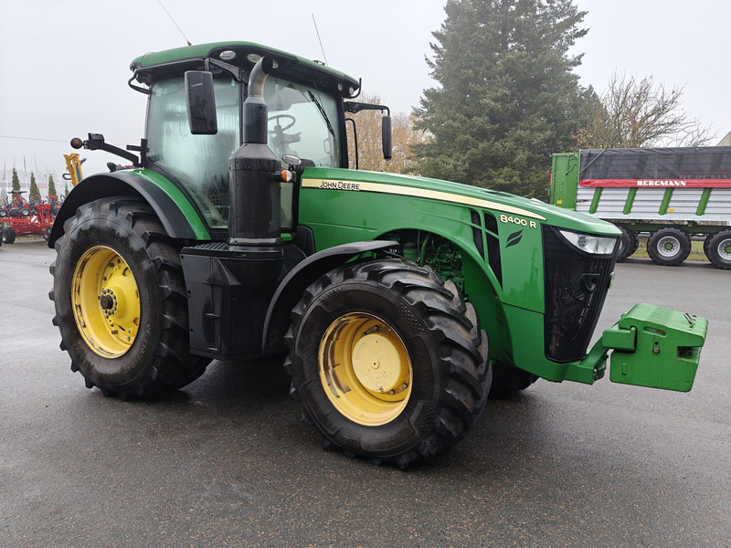 John Deere 8400R - טרקטור חקלאי: תמונה 1 John Deere 8400R - טרקטור חקלאי: תמונה 1