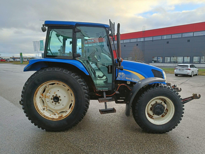 טרקטור חקלאי New Holland T 5050: תמונה 6