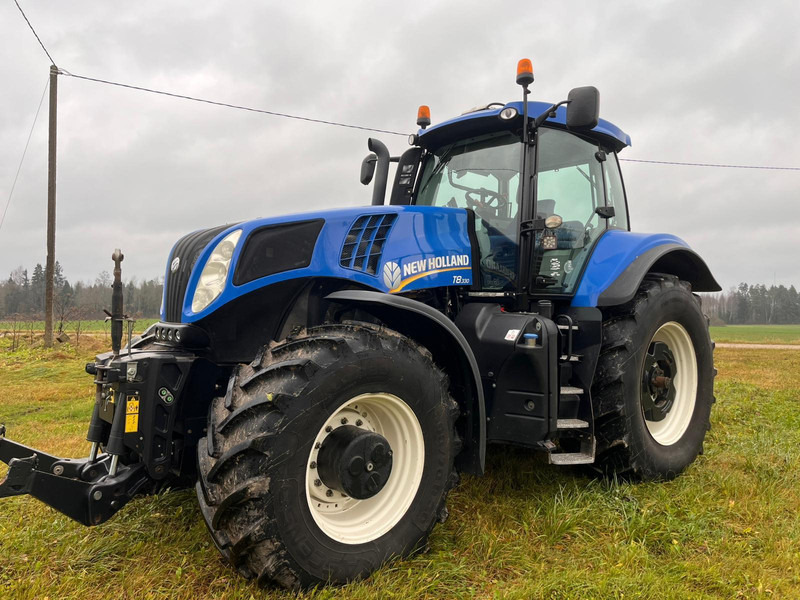 New Holland T8.330 - טרקטור חקלאי: תמונה 2 New Holland T8.330 - טרקטור חקלאי: תמונה 2