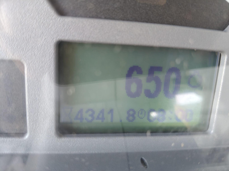 טרקטור חקלאי Valtra N101: תמונה 14