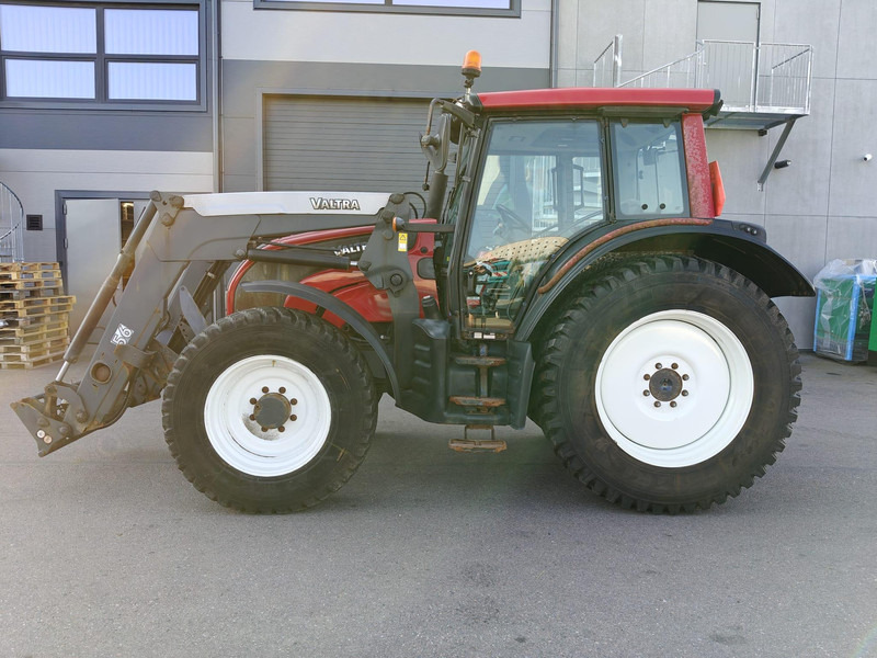 Valtra N101 - טרקטור חקלאי: תמונה 2 Valtra N101 - טרקטור חקלאי: תמונה 2