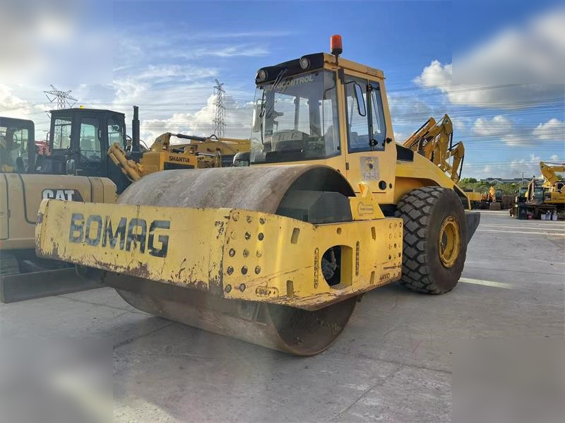 BOMAG BW226DH-4 - מדחס: תמונה 3 BOMAG BW226DH-4 - מדחס: תמונה 3