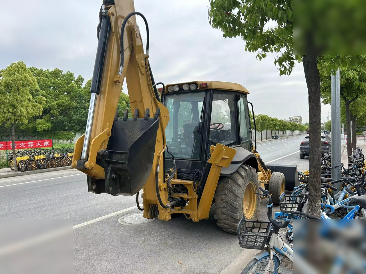 CASE 580 - מחפרון: תמונה 4 CASE 580 - מחפרון: תמונה 4