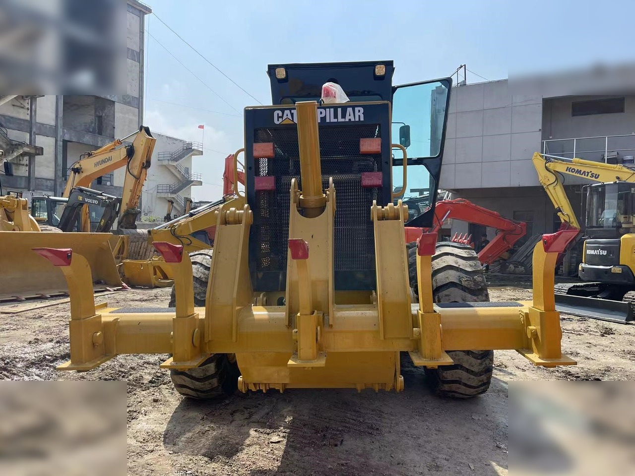 CATERPILLAR 140K - מפלסת: תמונה 4 CATERPILLAR 140K - מפלסת: תמונה 4