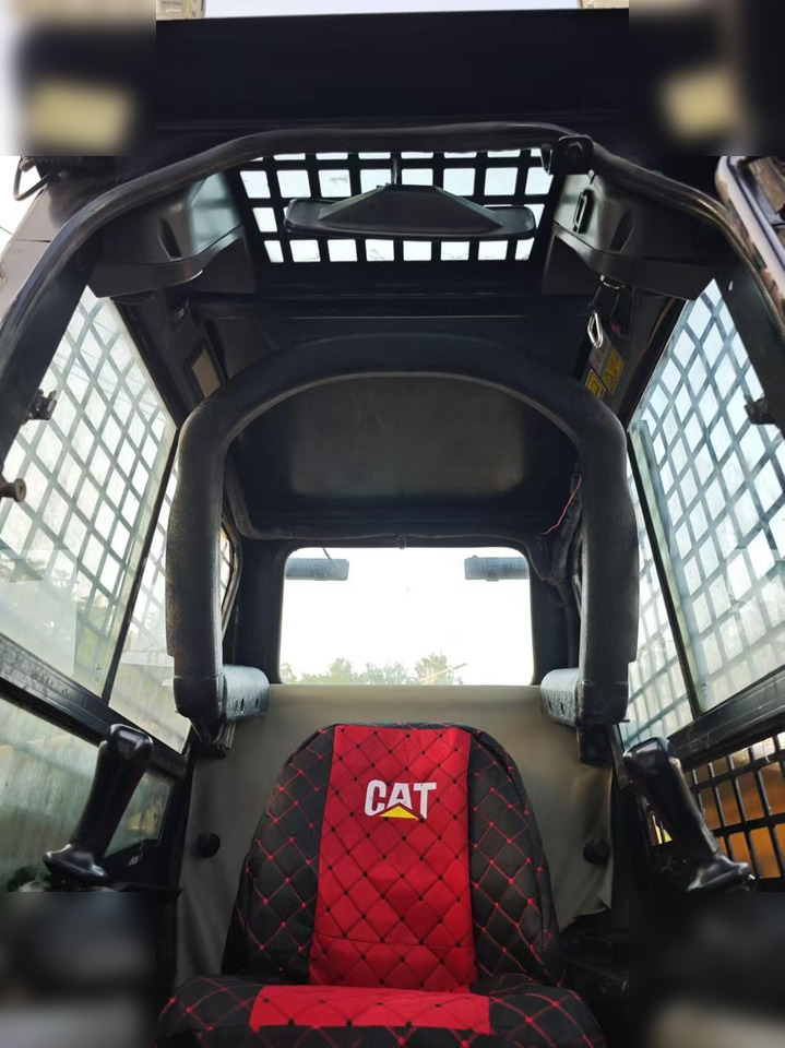 CATERPILLAR 226B - מעמיס היגוי החלקה: תמונה 3 CATERPILLAR 226B - מעמיס היגוי החלקה: תמונה 3