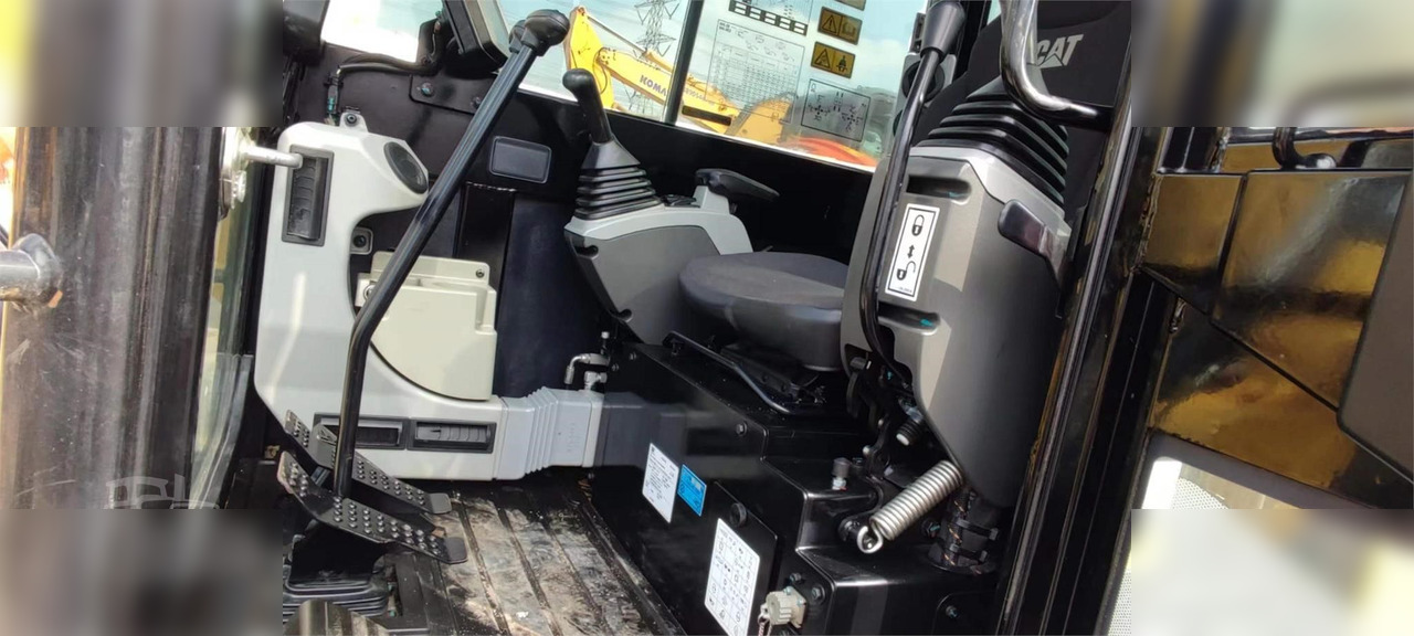 CATERPILLAR 305.5E2 - מיני מחפר: תמונה 3 CATERPILLAR 305.5E2 - מיני מחפר: תמונה 3