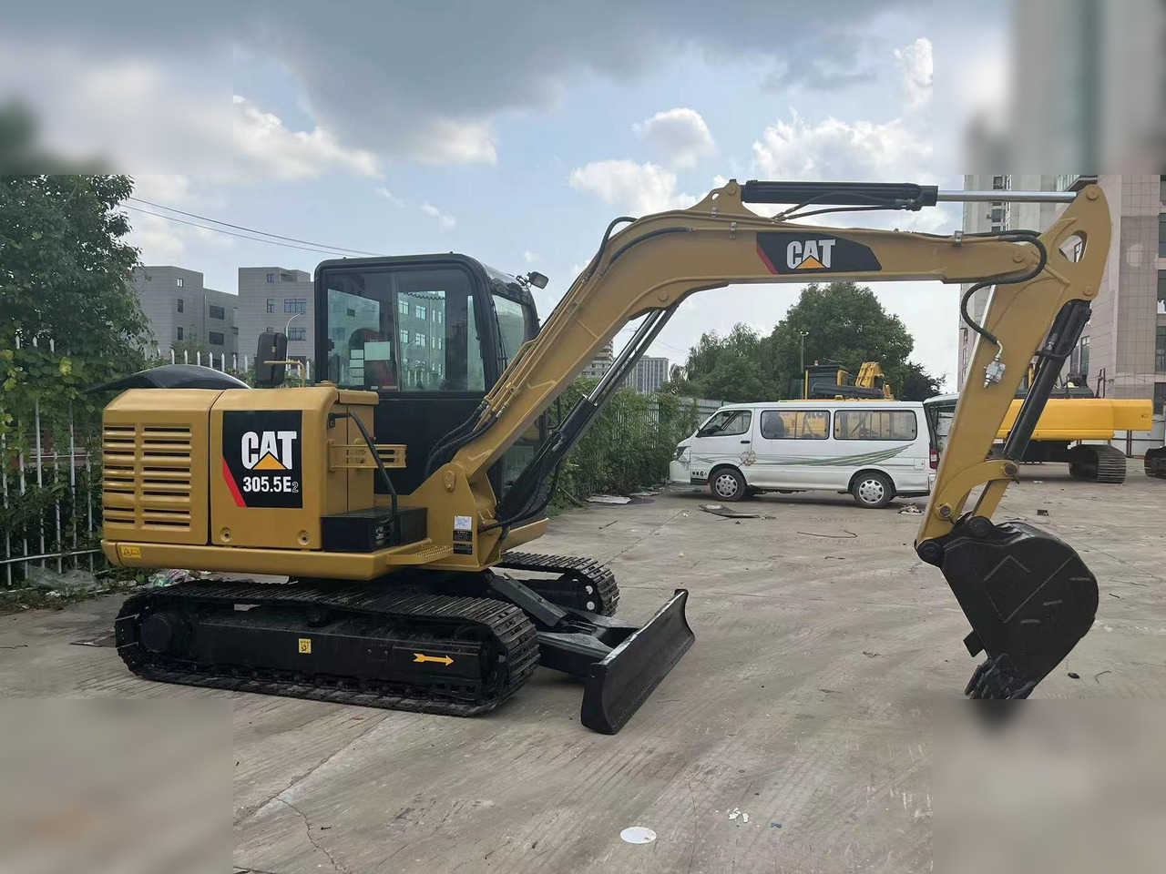 CATERPILLAR 305.5E2 - מיני מחפר: תמונה 3 CATERPILLAR 305.5E2 - מיני מחפר: תמונה 3