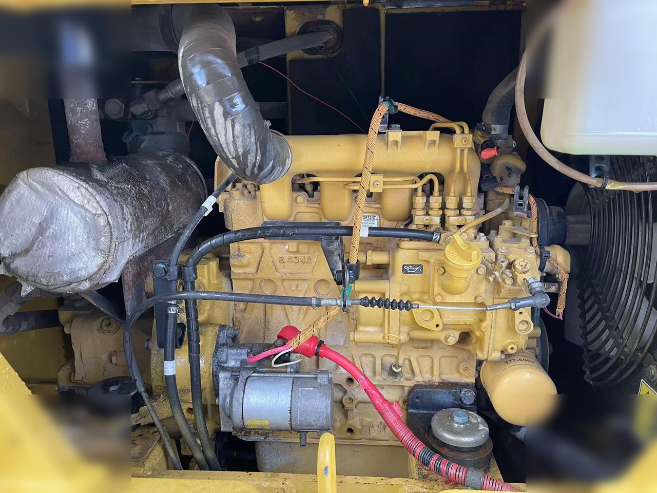 CATERPILLAR 305.5E2 - מיני מחפר: תמונה 2 CATERPILLAR 305.5E2 - מיני מחפר: תמונה 2