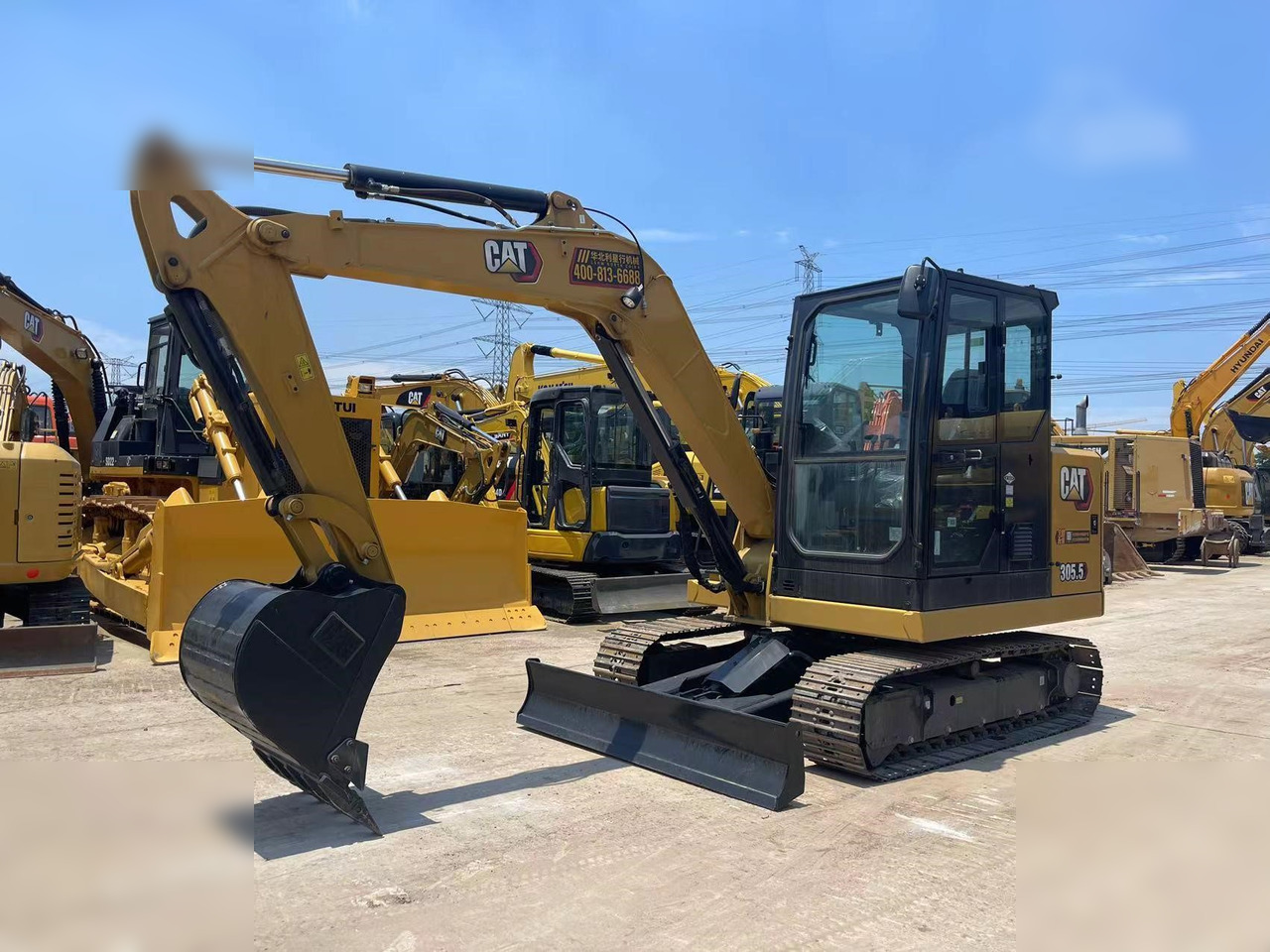 CATERPILLAR 305.5 - מיני מחפר: תמונה 1 CATERPILLAR 305.5 - מיני מחפר: תמונה 1
