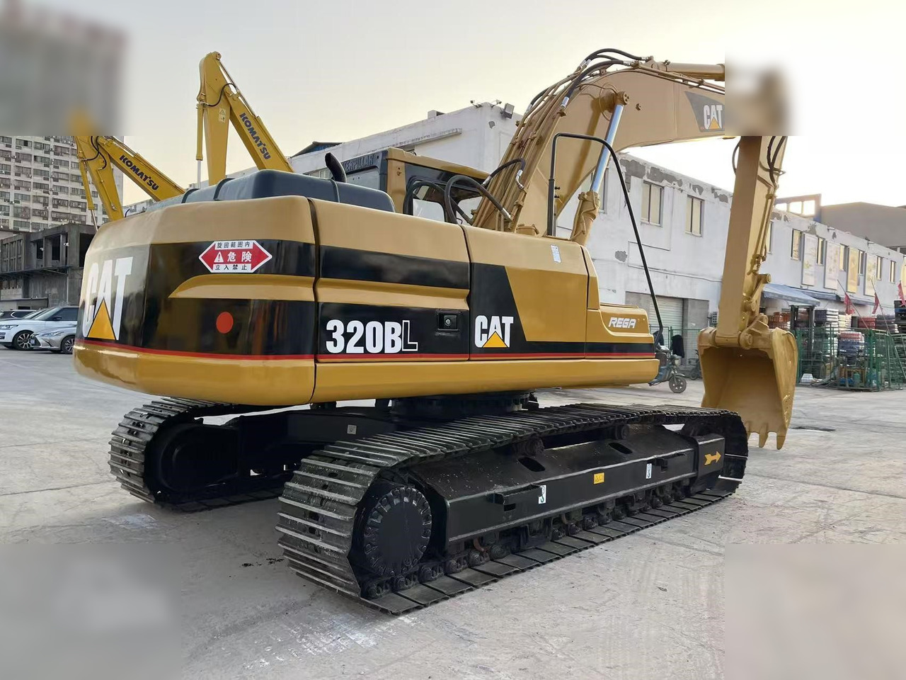 CATERPILLAR 320BL - מחפר סורק: תמונה 2 CATERPILLAR 320BL - מחפר סורק: תמונה 2