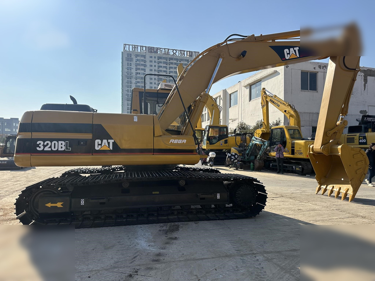 CATERPILLAR 320BL - מחפר סורק: תמונה 2 CATERPILLAR 320BL - מחפר סורק: תמונה 2