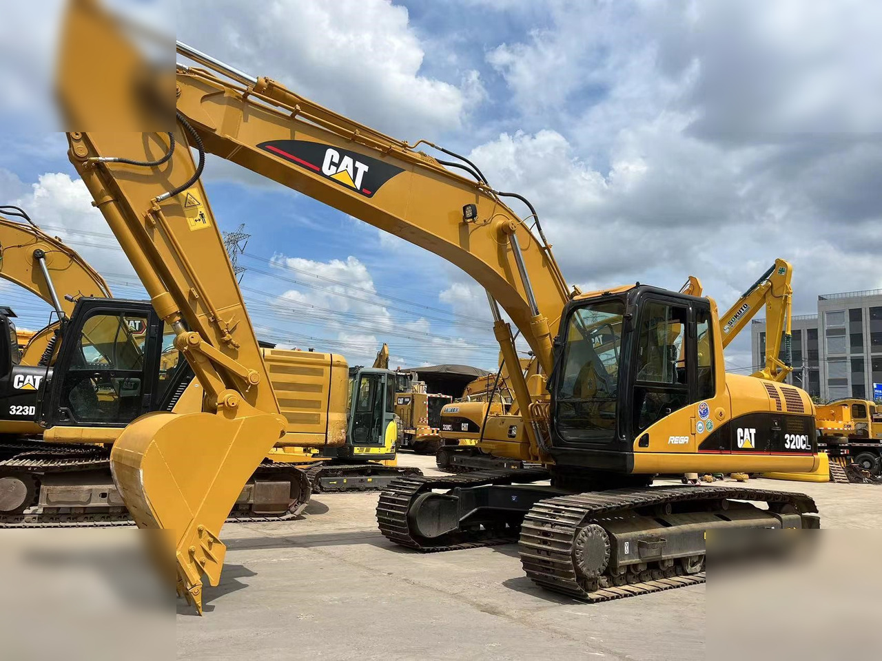 CATERPILLAR 320CL - מחפר סורק: תמונה 4 CATERPILLAR 320CL - מחפר סורק: תמונה 4