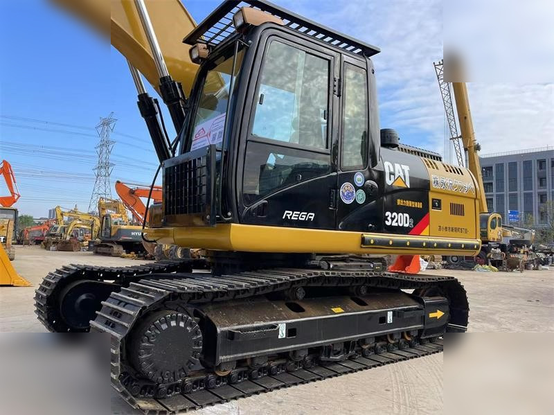 CATERPILLAR 320D2 - מחפר סורק: תמונה 3 CATERPILLAR 320D2 - מחפר סורק: תמונה 3
