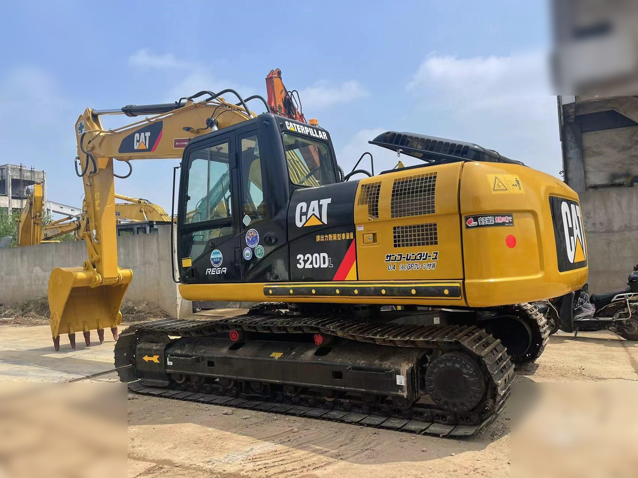 CATERPILLAR 320DL - מחפר סורק: תמונה 2 CATERPILLAR 320DL - מחפר סורק: תמונה 2
