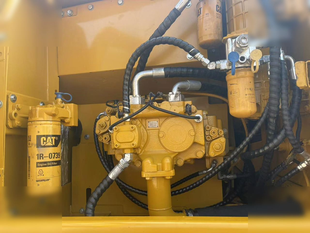 מחפר סורק CATERPILLAR 320D: תמונה 8