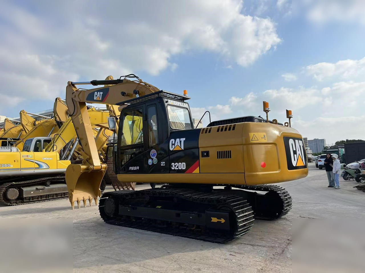 CATERPILLAR 320D - מחפר סורק: תמונה 2 CATERPILLAR 320D - מחפר סורק: תמונה 2