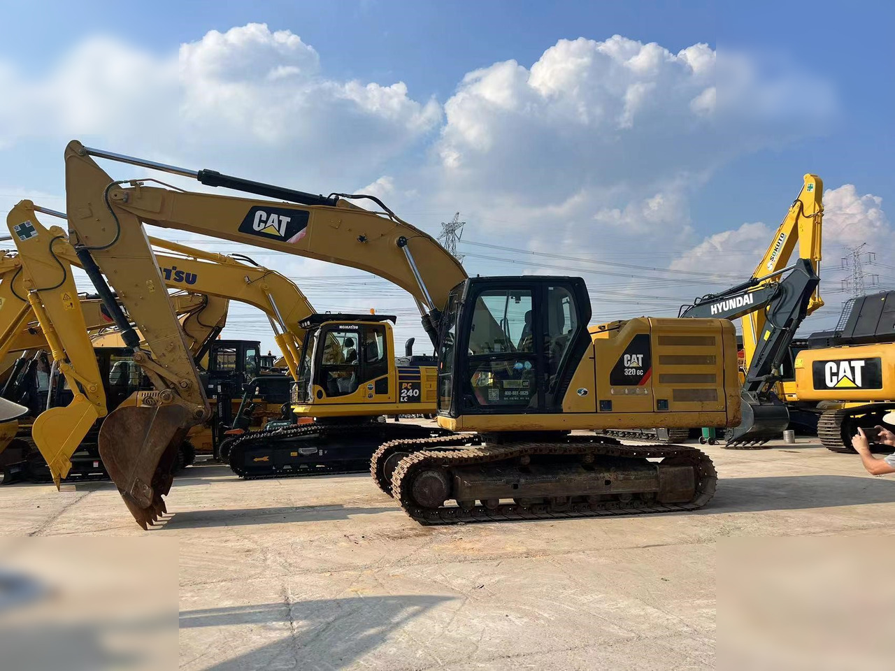 CATERPILLAR 320GC - מחפר סורק: תמונה 2 CATERPILLAR 320GC - מחפר סורק: תמונה 2