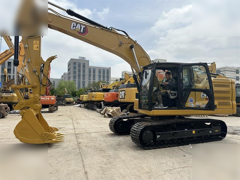 CATERPILLAR 320GC - מחפר סורק: תמונה 1 CATERPILLAR 320GC - מחפר סורק: תמונה 1
