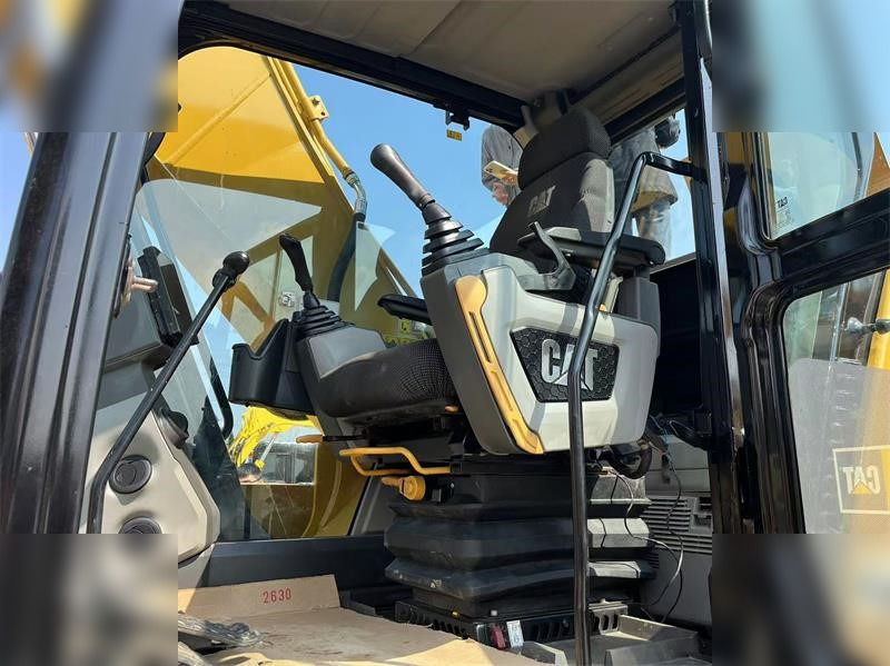 מחפר סורק CATERPILLAR 320GC: תמונה 6