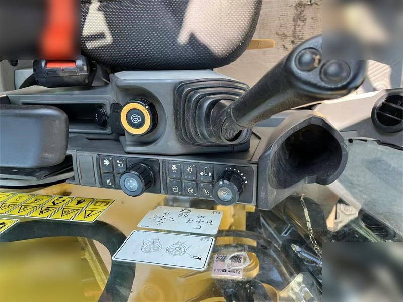 מחפר סורק CATERPILLAR 320GC: תמונה 7