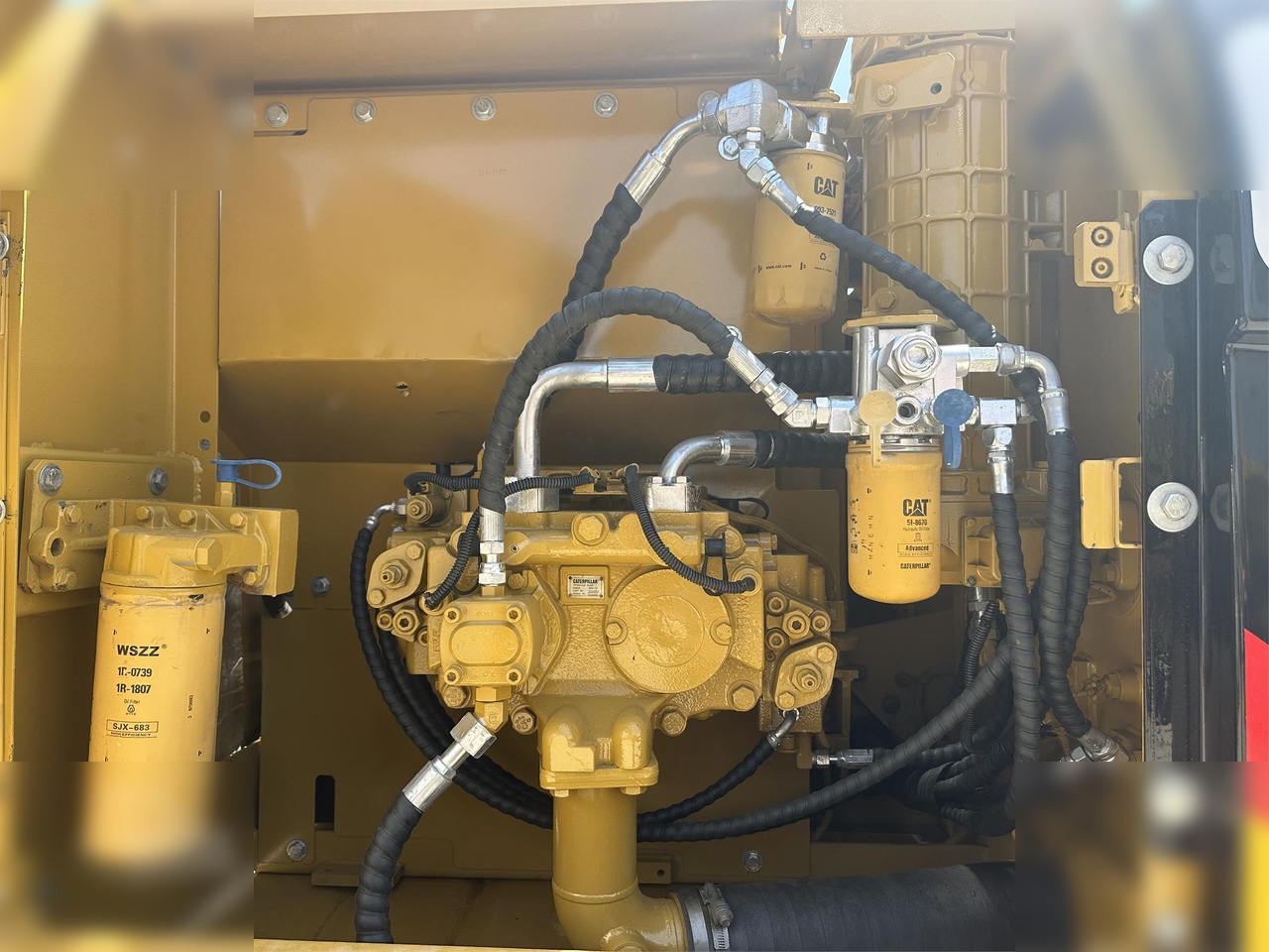 CATERPILLAR 323DL - מחפר סורק: תמונה 3 CATERPILLAR 323DL - מחפר סורק: תמונה 3